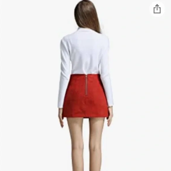 Cute red mini skirt with zipper in back - Picture 6 of 6